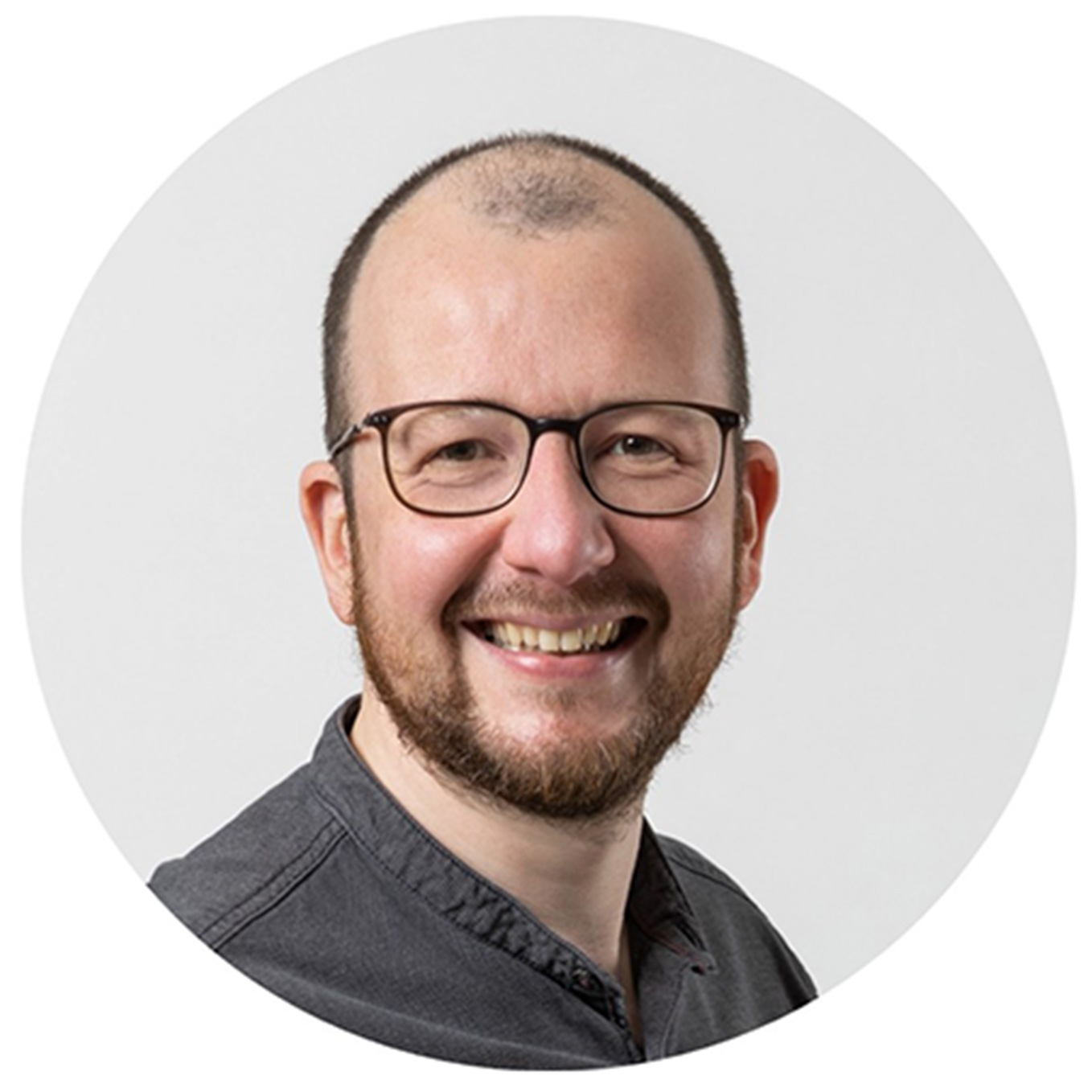 DIRECTEUR DU CENTRE COMMERCIAL AUSHOPPING V2