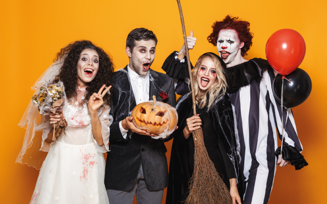 Parade halloween à V2 et maquillage le jour d'halloween : faites vous maquiller pour le jour d'halloween à V2